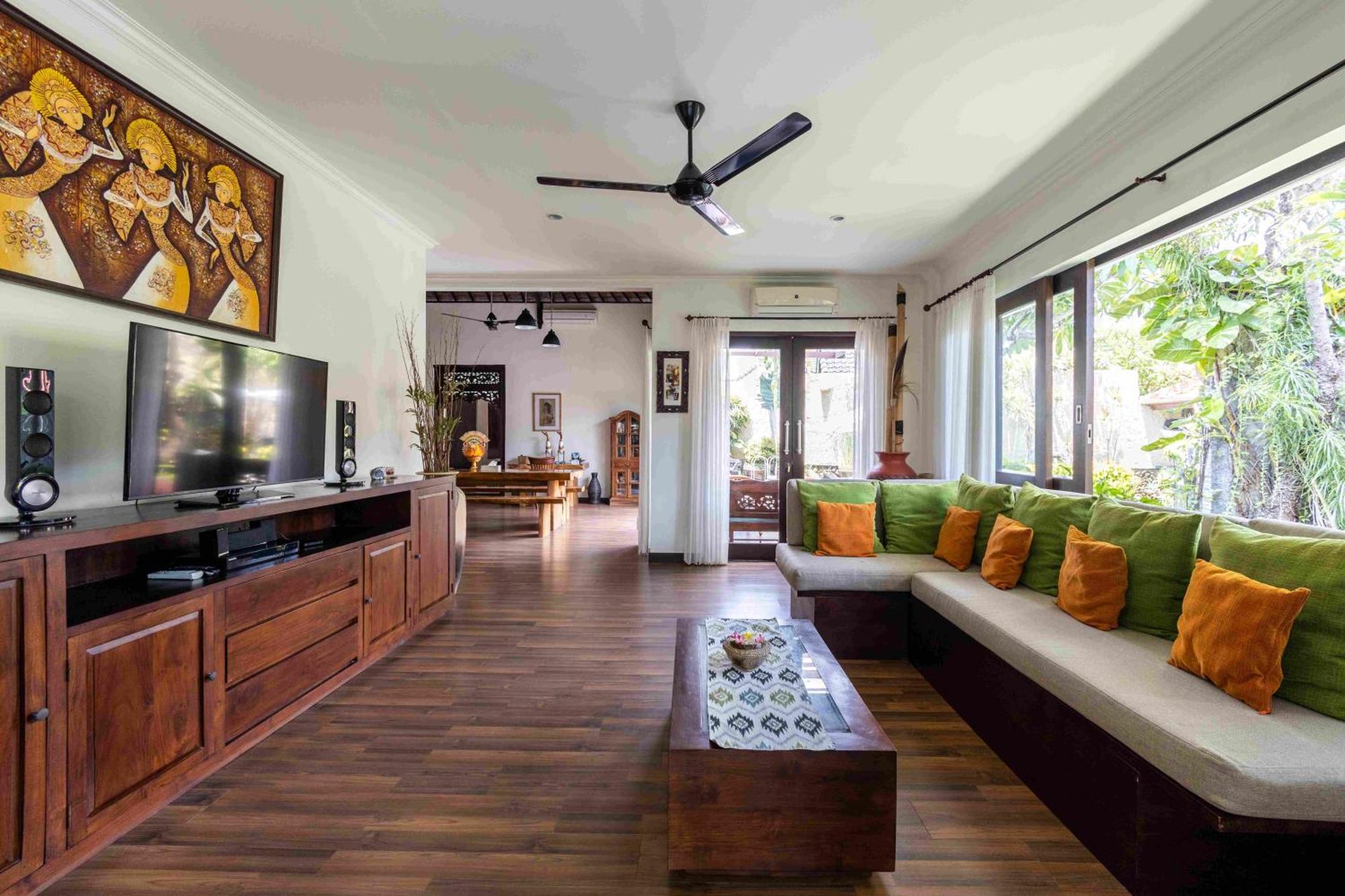 Villa Nesanur - Comfortable & Spacious Beachside Sanur Экстерьер фото